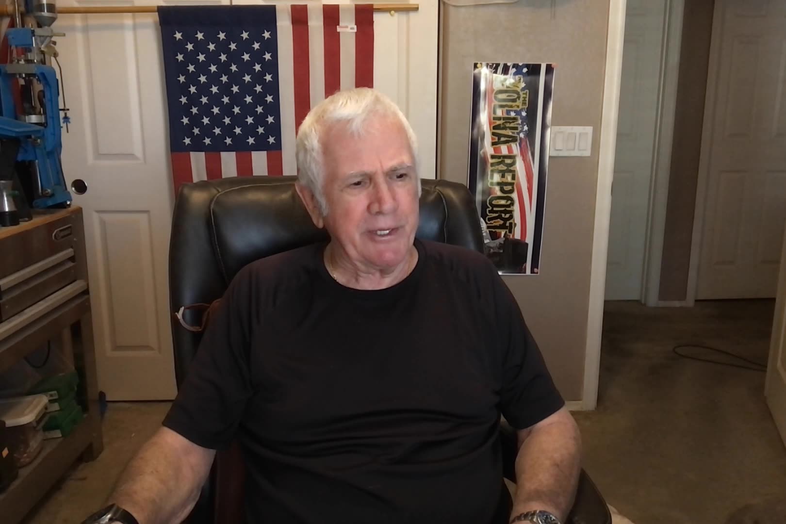 FBI Covering Up For Donald Trump, They Have The Photographs That Michael Wolff Told Us About!