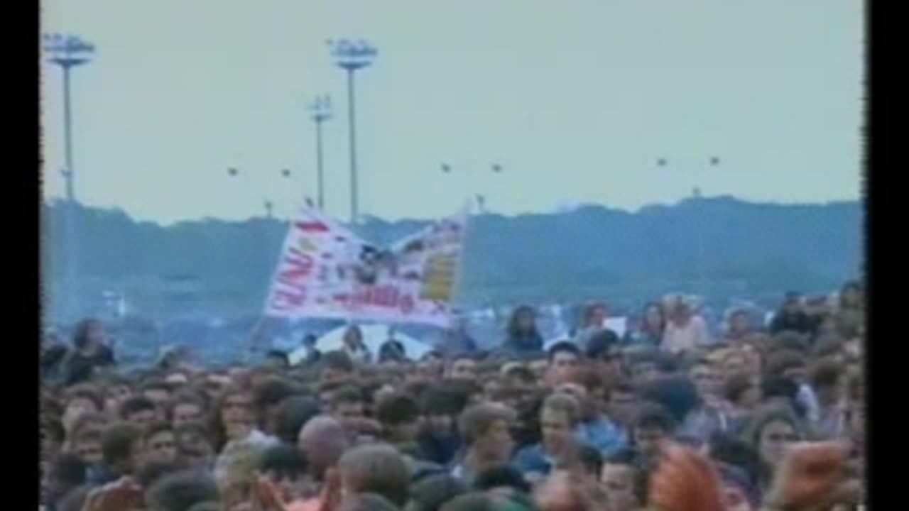 Guns N Roses - Its Allright = Black Sabbath Rare Cover Live 1992 Paris