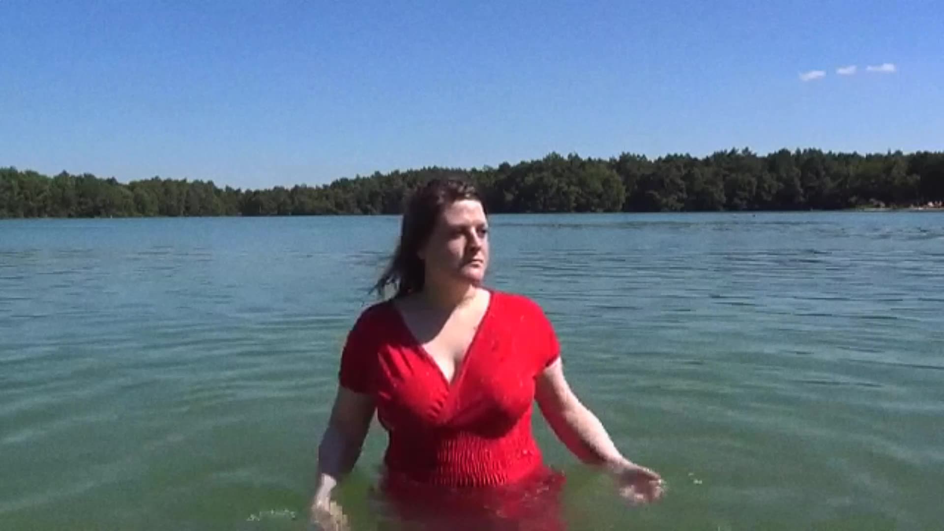 Wetlook girl