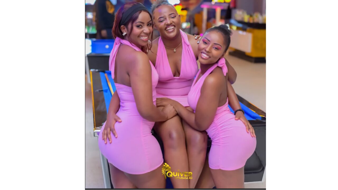 TWERKING PARTY- Girls Nightlife Dancing