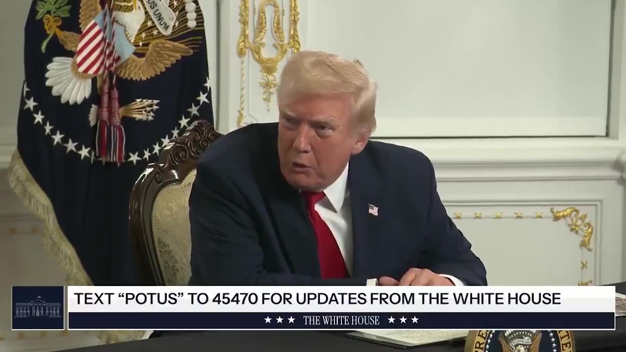 President Trump goes BERSERK on the fake news