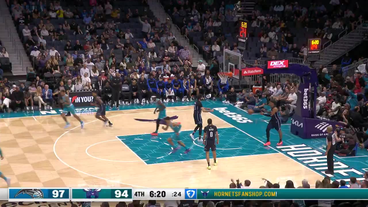 NBA - LaMelo from WAY downtown to tie the game ๐ฎโ๐จ