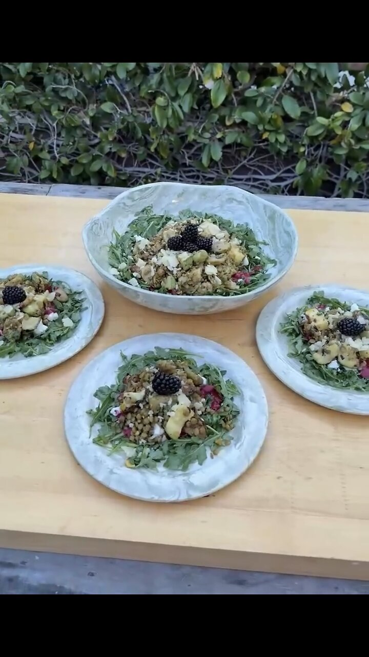 MAKING HOMEMADE ORGANIC SALAD🥗🥒🧀👨🍳📸DIRECT FROM THE GARDER🥬🫐🫛🍈💫