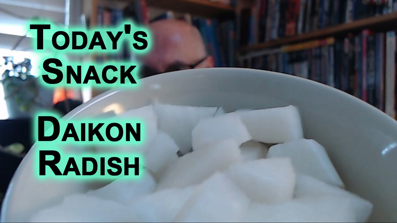 Todays Snack: Raspberry Leaf Tea & Daikon Radish [Food & Drink ASMR]