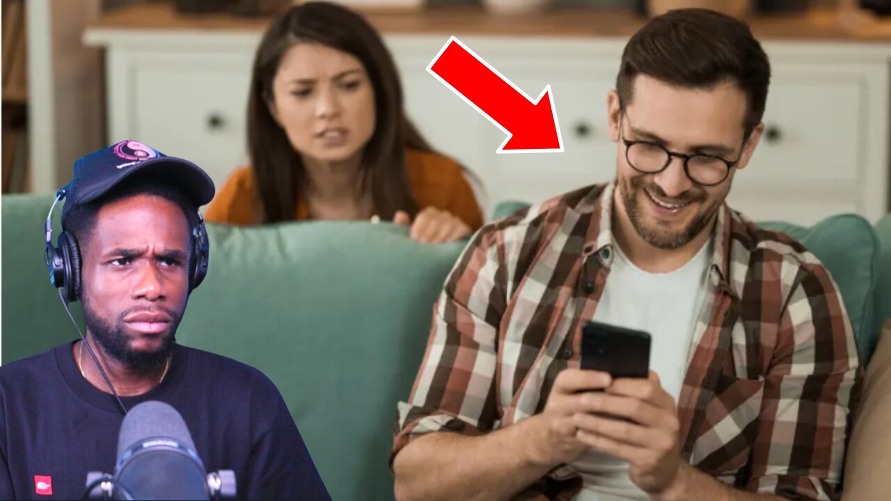 5 Subtle Signs Your Partner Is A Mirco-Cheater