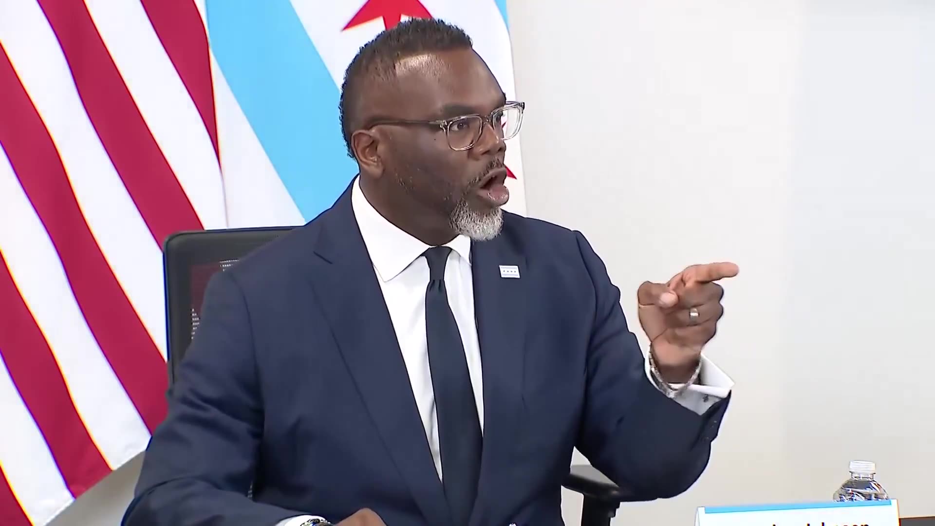 Chicagos Marxist Mayor Calls Law Enforcement a Sickness