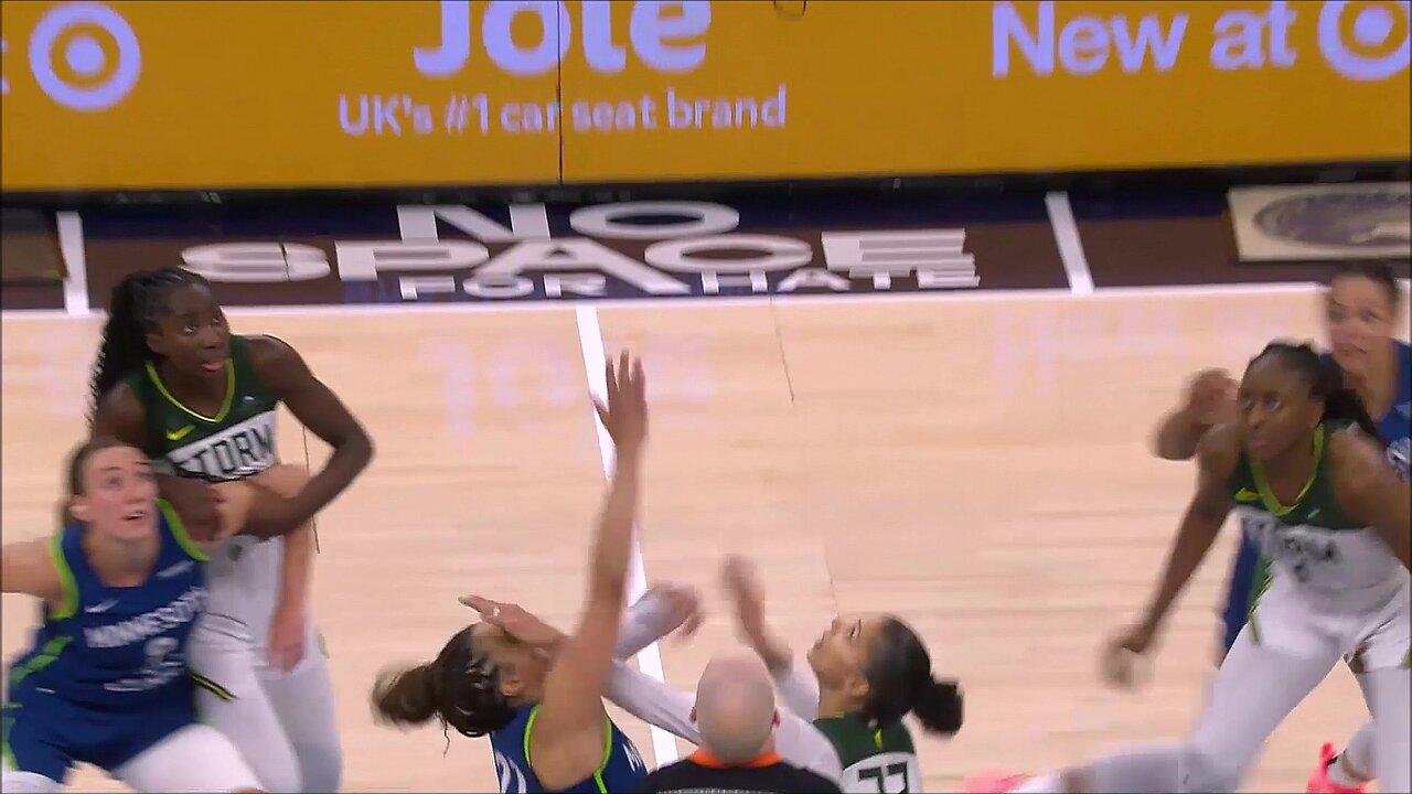 👀 Alysha Clark FACEPALMS Kayla McBride, SHOCKED foul called | Minnesota Lynx WNBA womens basketball