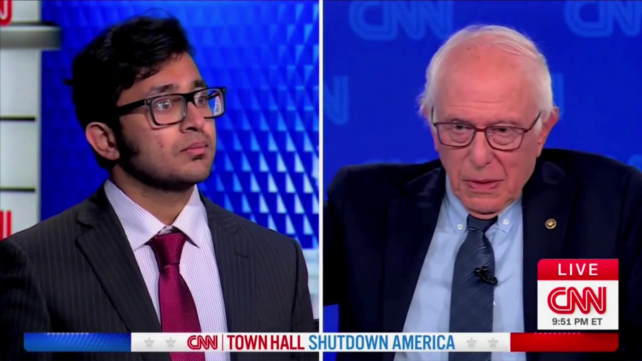 Bernie Sanders Wrecked by Republican Voter