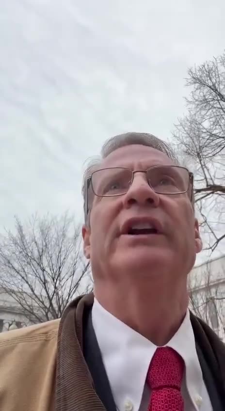 Tim Burchett names the person who is STALLING His Bill to Stop Paying the Taliban