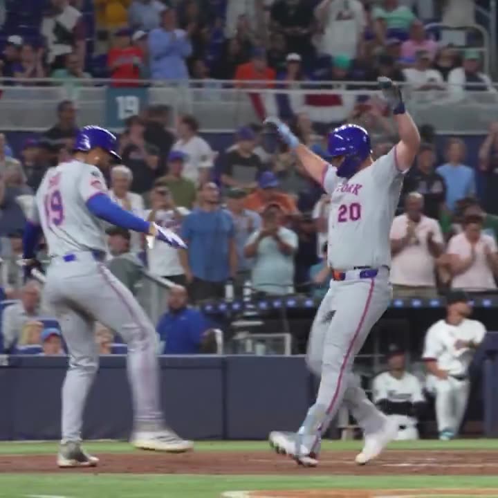 MLB - Polar bear power ๐ฅถ
