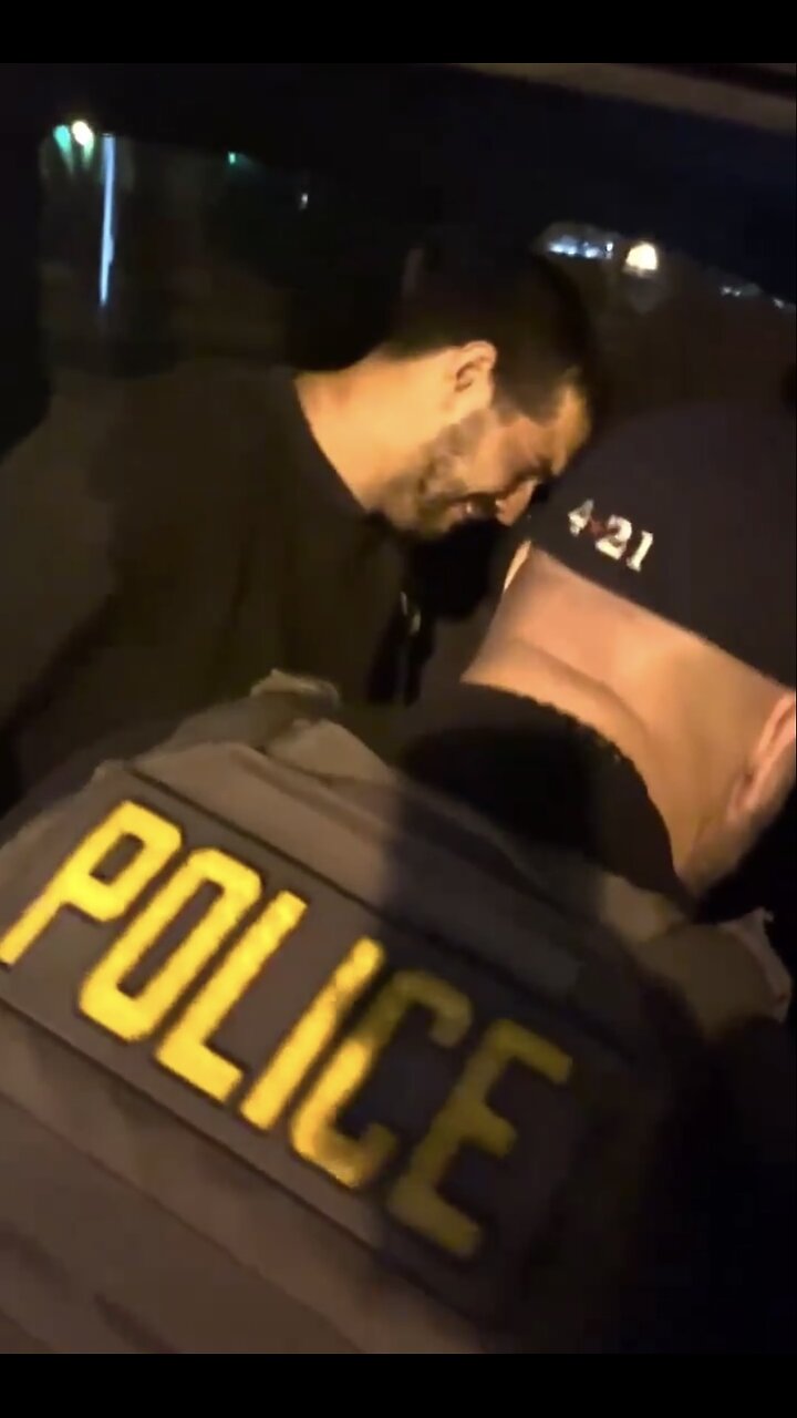 ICE AGENTS CAPTURED🚔👮🧟♂️🚨👲📸DANGEROUS CRIMINAL ILLEGAL ALIEN👮♂️🧟♂️🚓💫