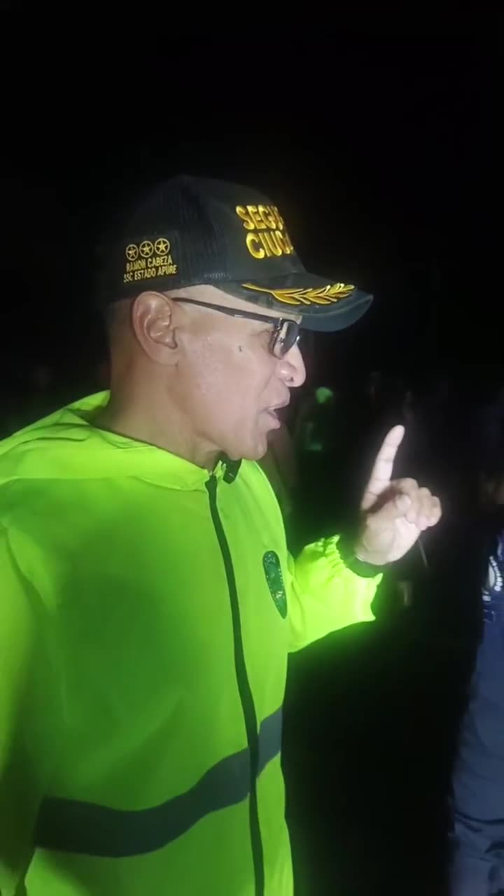 POR EXTREMA IMPRUDENCIA VEHÍCULO DE CARGA PESADA SUFRE VOLCAMIENTO EN TRONCAL 2, APURE.