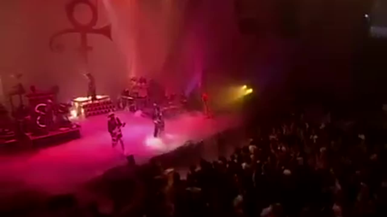 Prince performing Purple Rain Live at Paisley Park (1999)