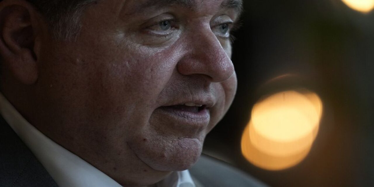 Wow Pritkzer Hands GOP a Gift With Wildly Tone-Deaf Answer to Question About Chicagos Violent
