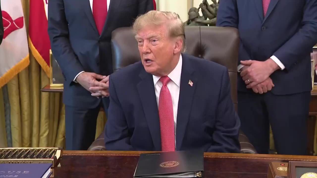 Trump UNLEASHES on Ilhan Omar from Oval Office — and tells TRUTH about Somalia thumbnail
