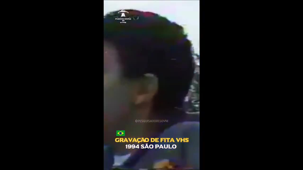 Une vidéo filmée en 1994 montre un OVNI en forme daraignée