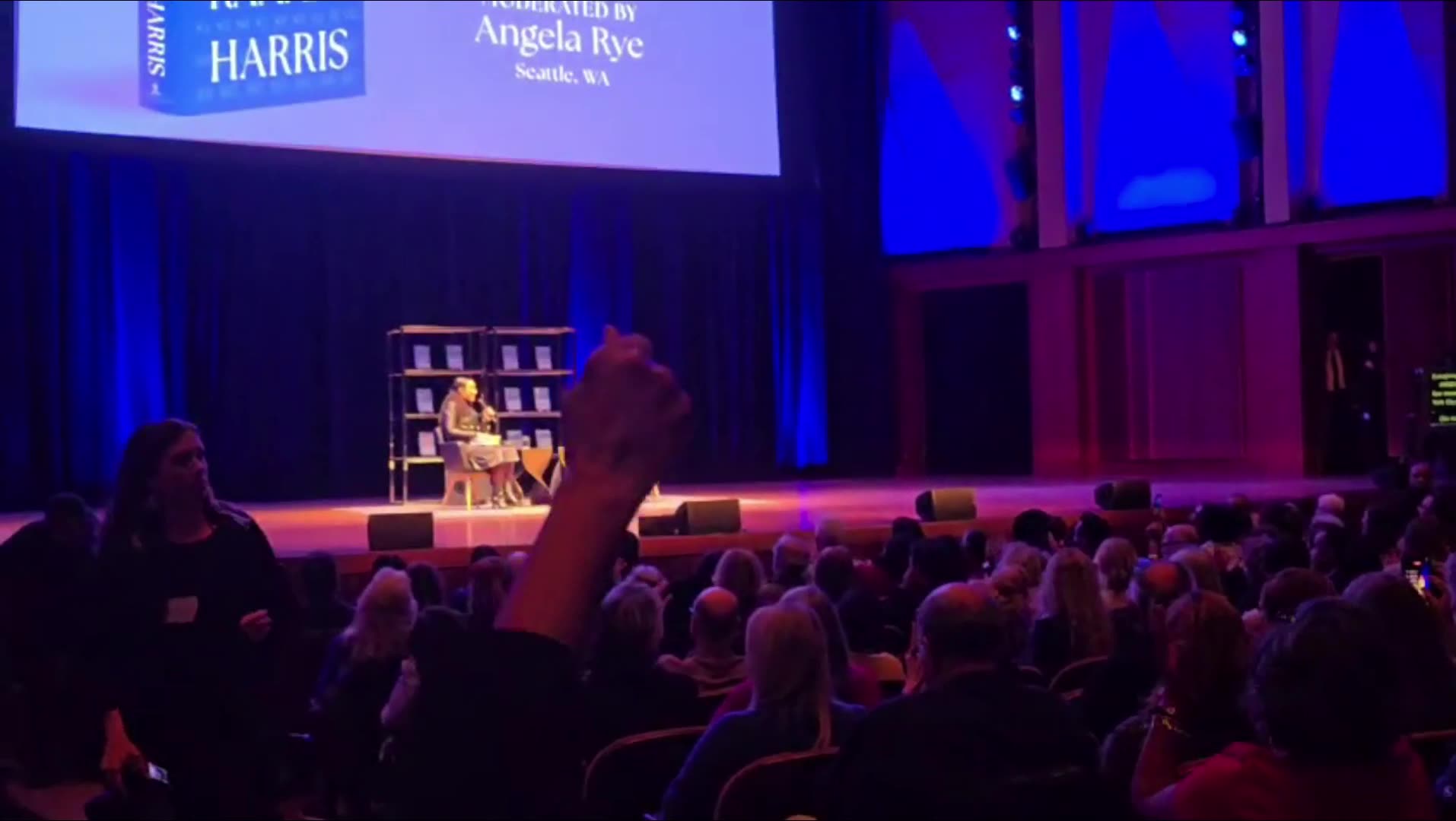 Seattle erupts during Kamala Harris book tour after Zohran Mamdani wins New York City mayoral race