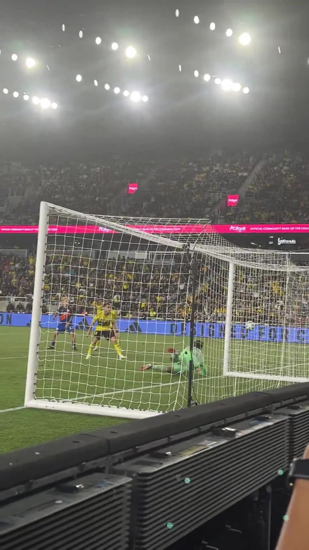 Major League Soccer - Insane save by Roman Celentano to keep us level! ๐ฑ๐งค