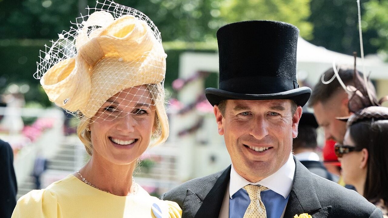 Peter Phillips New Girlfriend Is an NHS Nurse—With a Surprisingly Aristocratic Background