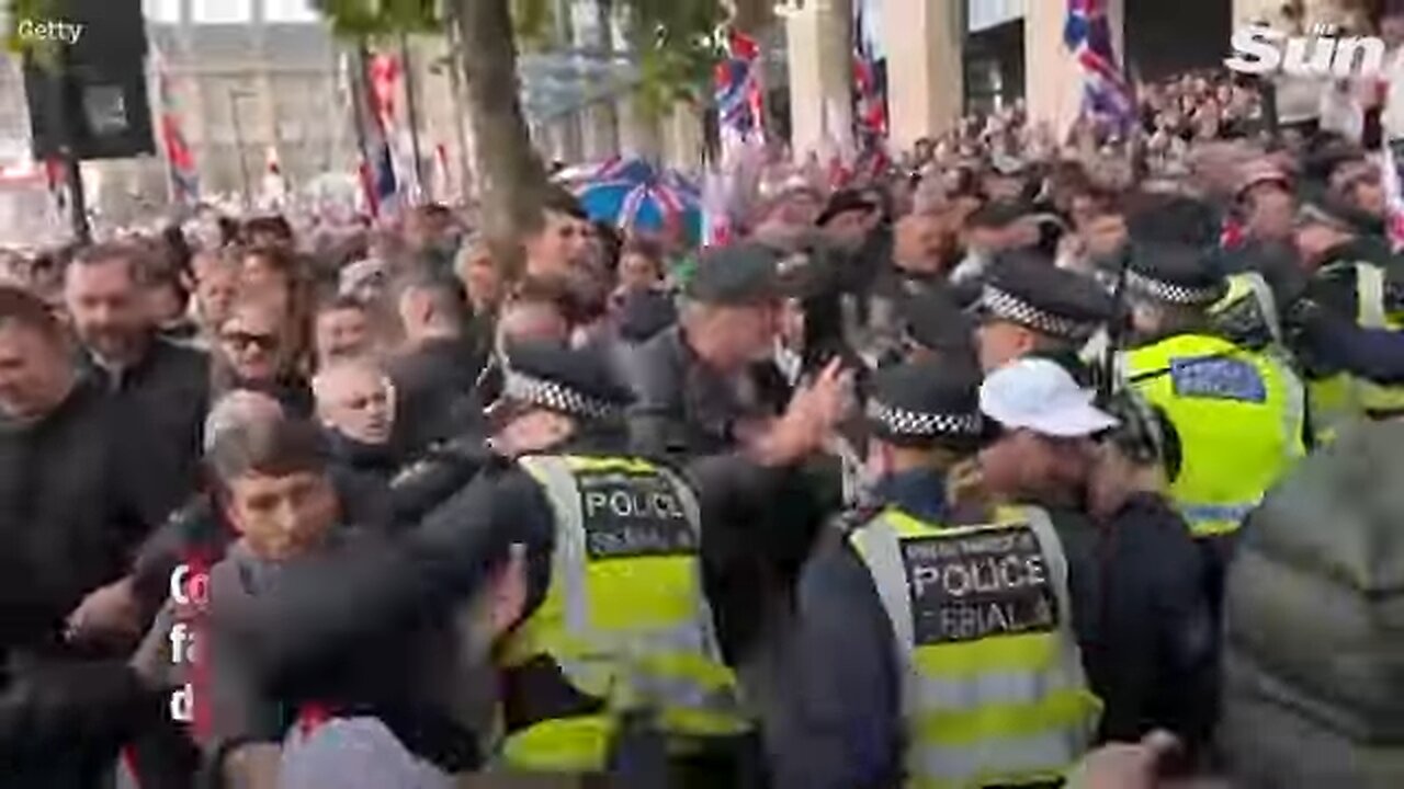 Protesters assault cops with missiles during Tommy Robinsons Unite the Kingdom march in London