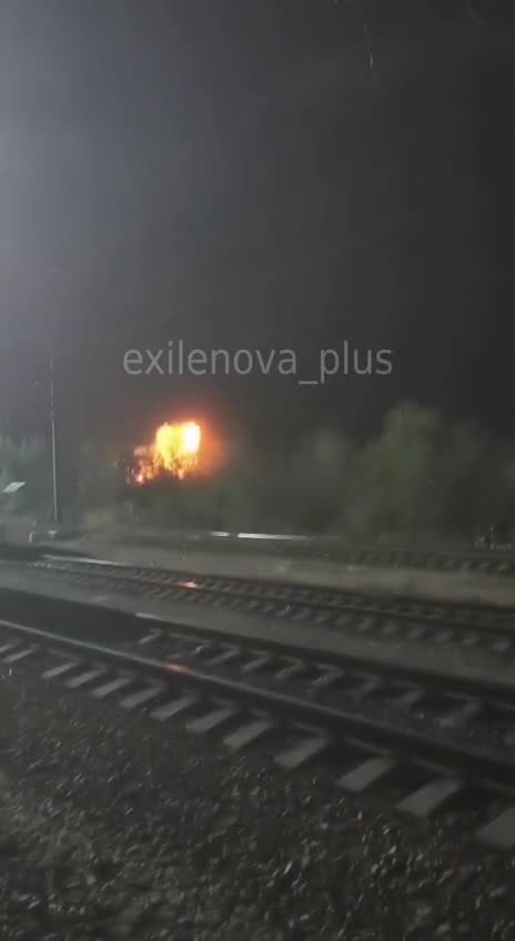 π₯ Drone attacks targeted a port in Tuapse and a railway near Rostov, according to Russian