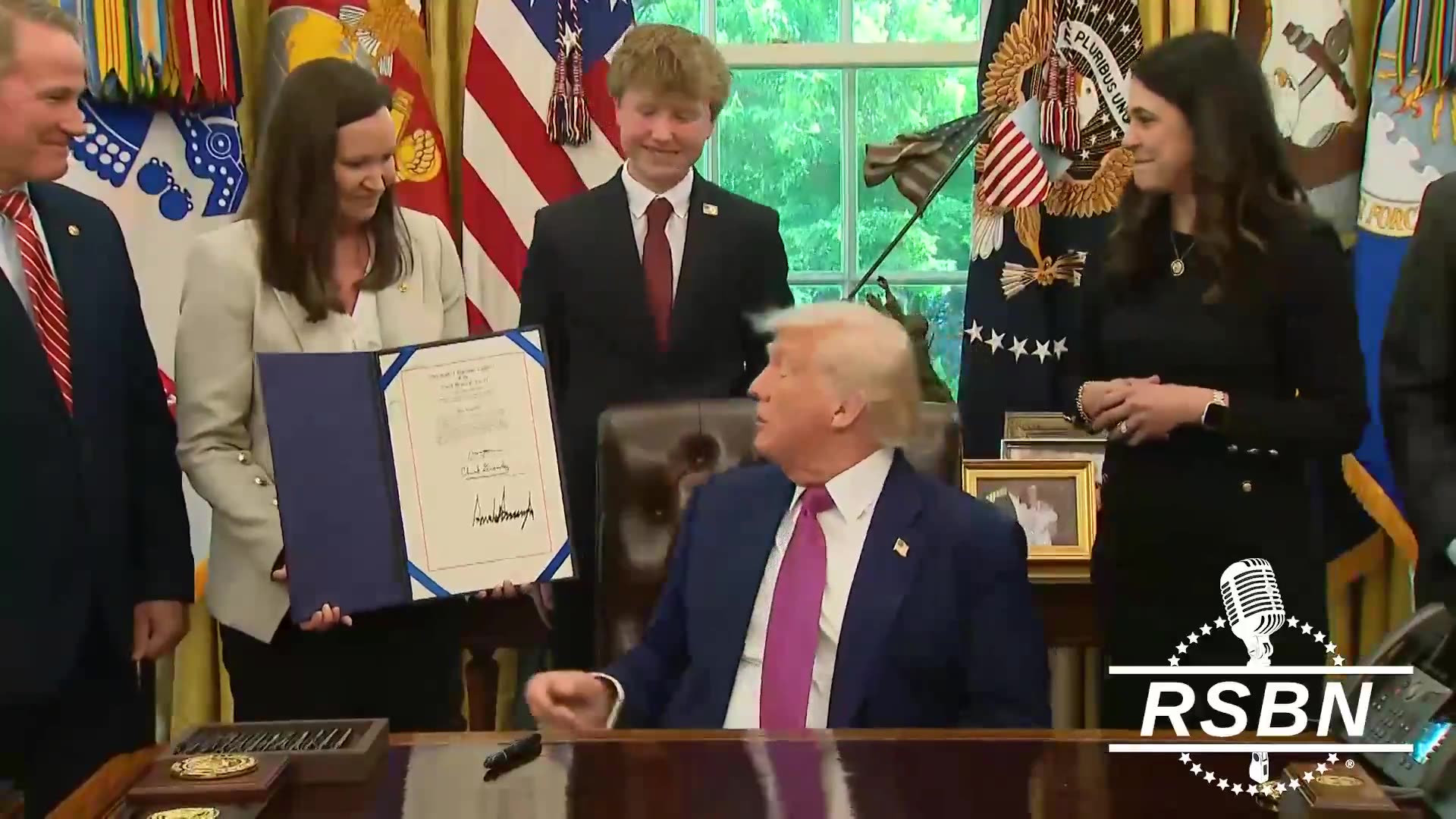 PRESIDENT TRUMP SIGNS EXECUTIVE ORDERS UNDOING BIDEN’S