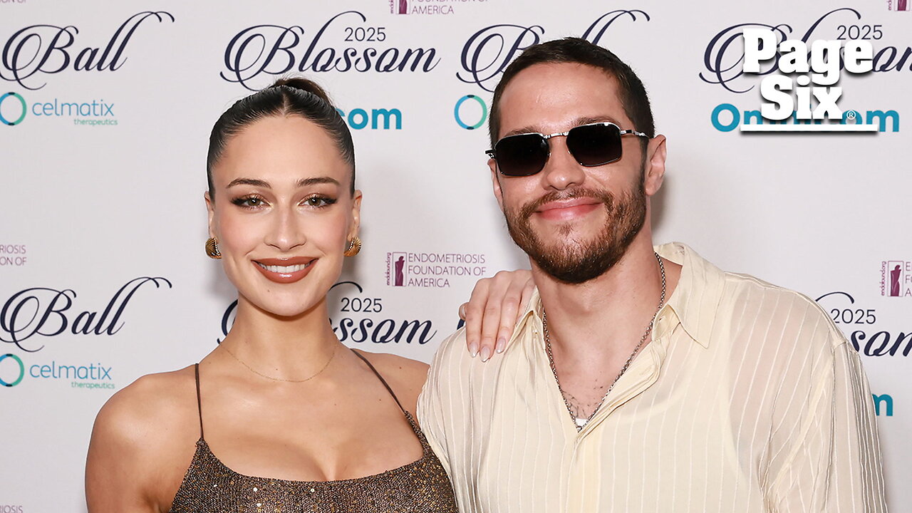 Pete Davidsons girlfriend, Elsie Hewitt, channels Kim Kardashian in glimmering dress for couples red carpet debut