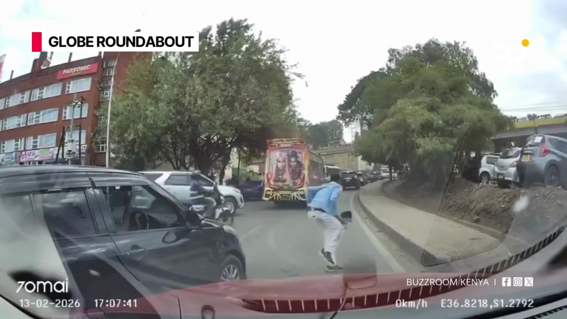 Accident Scammer Caught On Camera In Kenya