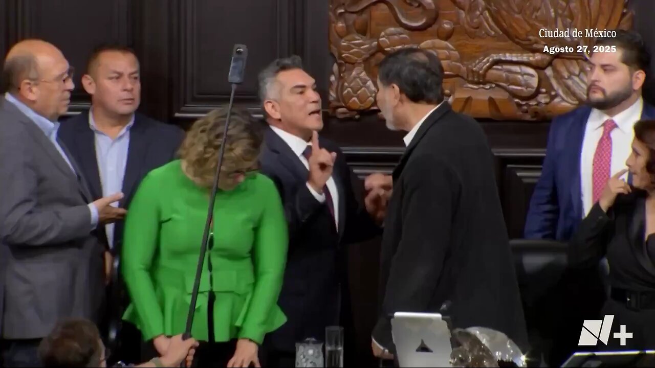 💪Chaos in the Mexican Senate: Lawmakers Brawl Over U.S. Intervention in Cartel Wars