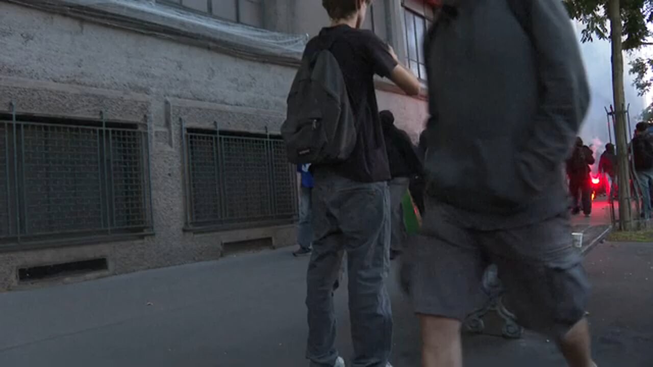 Clashes erupt in Paris during Block Everything protests