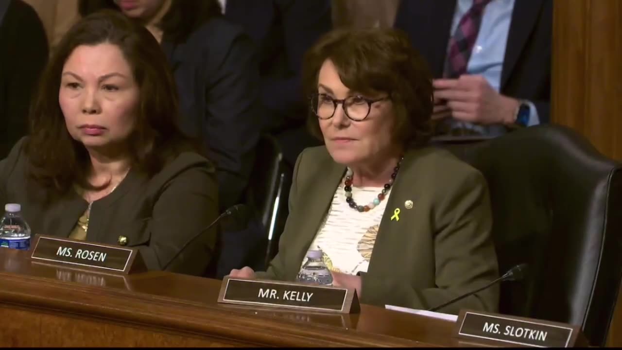 I dont appreciate the smirk: Dem senator torches feckless Pete Hegseth