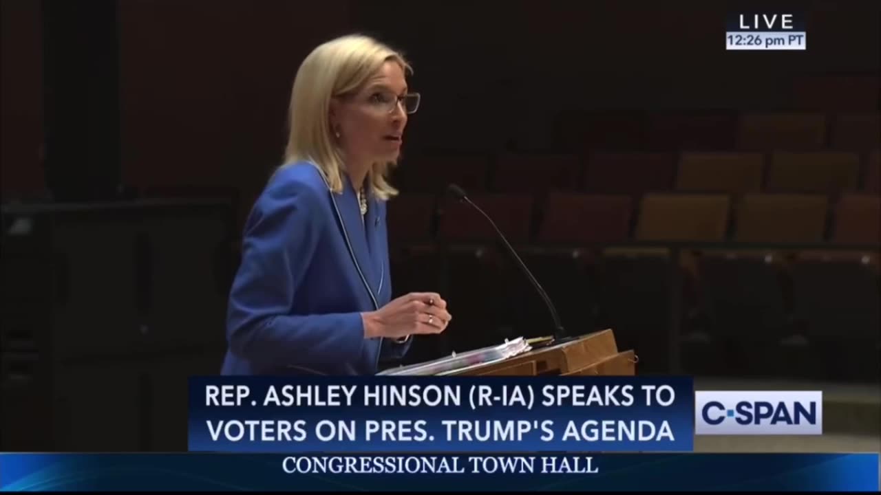 Corruption: GOP lawmakers boo-filled town hall becomes referendum on Trump