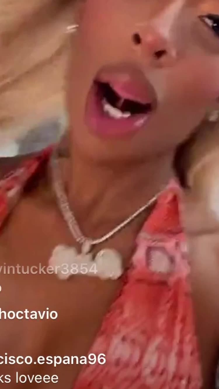 Ravie Loso & Sarah Watley (BaddieGi) Twerking