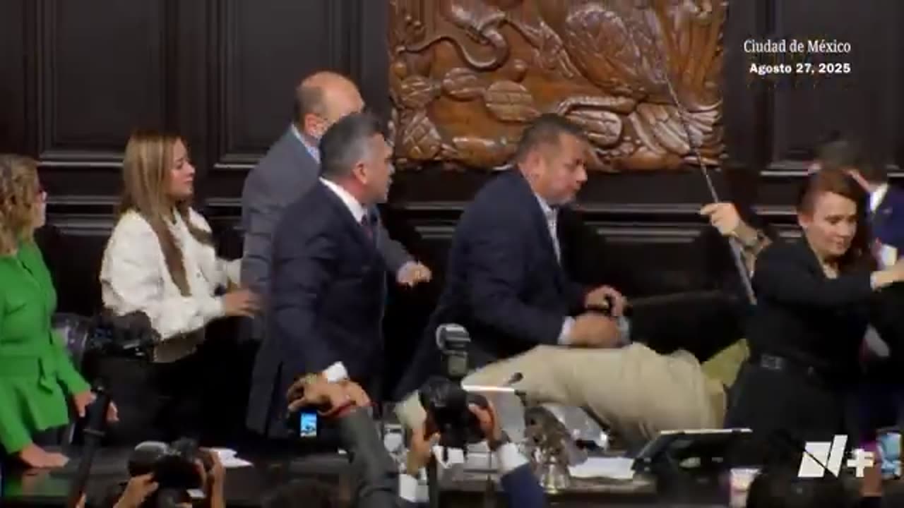 Mexican Senate Comes to BLOWS after Politicians Disagree on American Military Intervention for Cartels