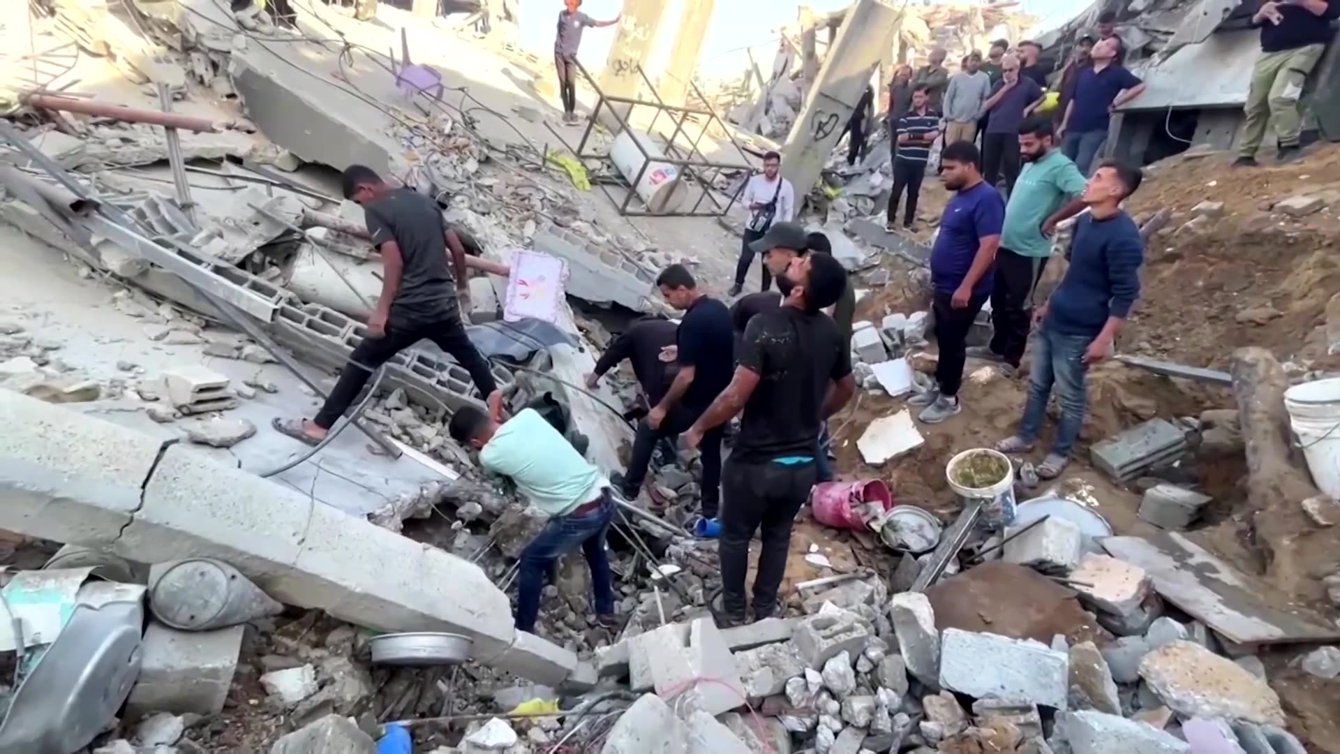 Trump says people are starving as Israeli strikes pound Gaza