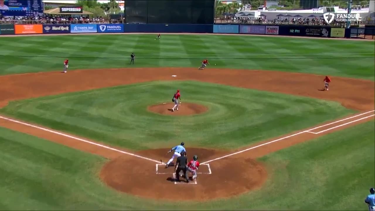 MLB - Kristian Campbell shows off the athleticism with a diving grab ๐ค