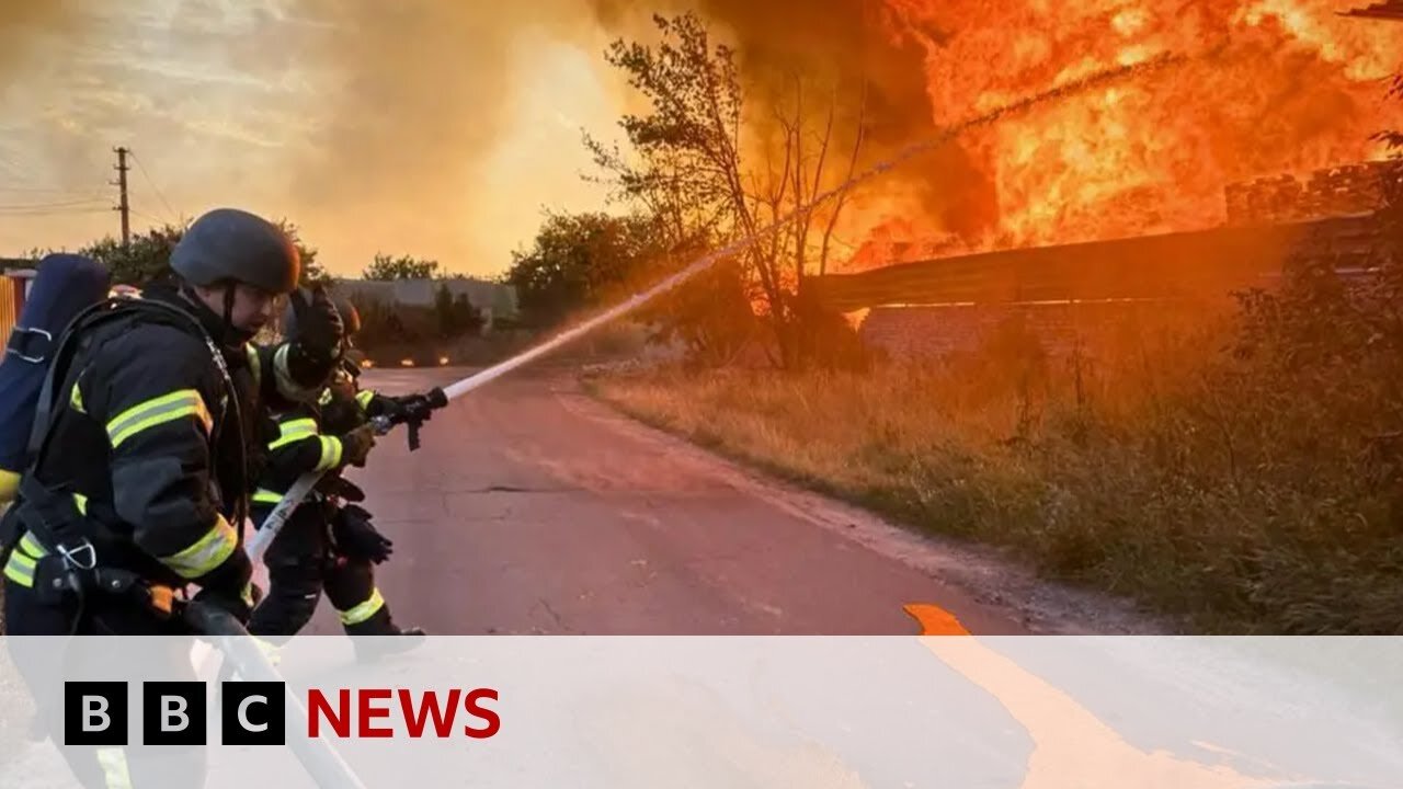 Ukraine suffers heaviest attack after Trump criticises Putin | BBC News