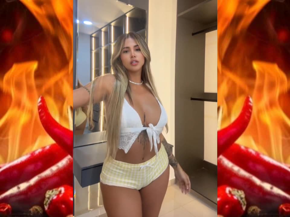 😍 Pretty With Big Tiddies 💯🔥