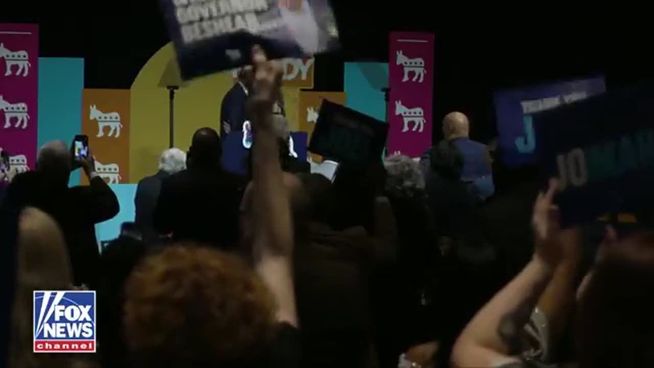 HOT MIC: Former President Biden told hes going to stay on stage after delivering remarks