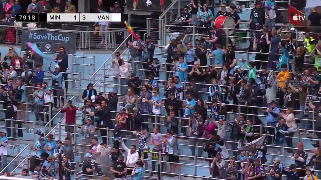 Major League Soccer - Not done just yet in Minnesota... ๐ Wil Trapp gets one back for the Loons!