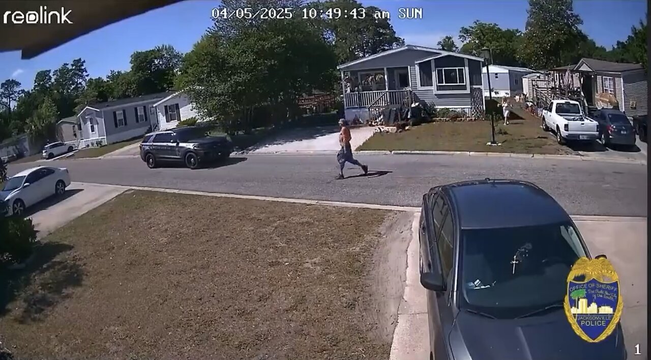 POLICE OFFICER RESPONDS🚨🧟♂️✂️💥👮♂️🚔📸TO DOMESTIC VIOLENCE🏘️✂️🧟♂️🚓💫