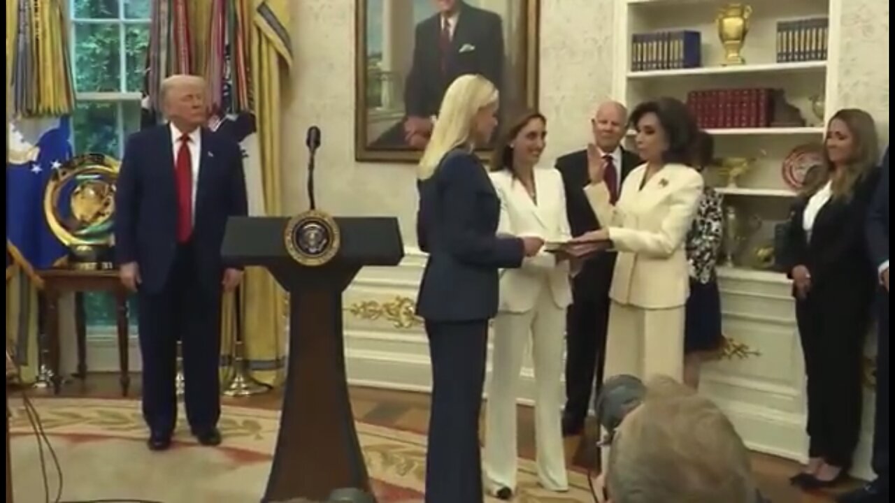 TRUMP❤️🇺🇸🥇🪽🕺DELIVERS REMARKS🤍🇺🇸🏅🪽💁♀️⭐️AT SWEARING-IN CEREMONY💙🏅🪽🇺🇸🏛️⭐️