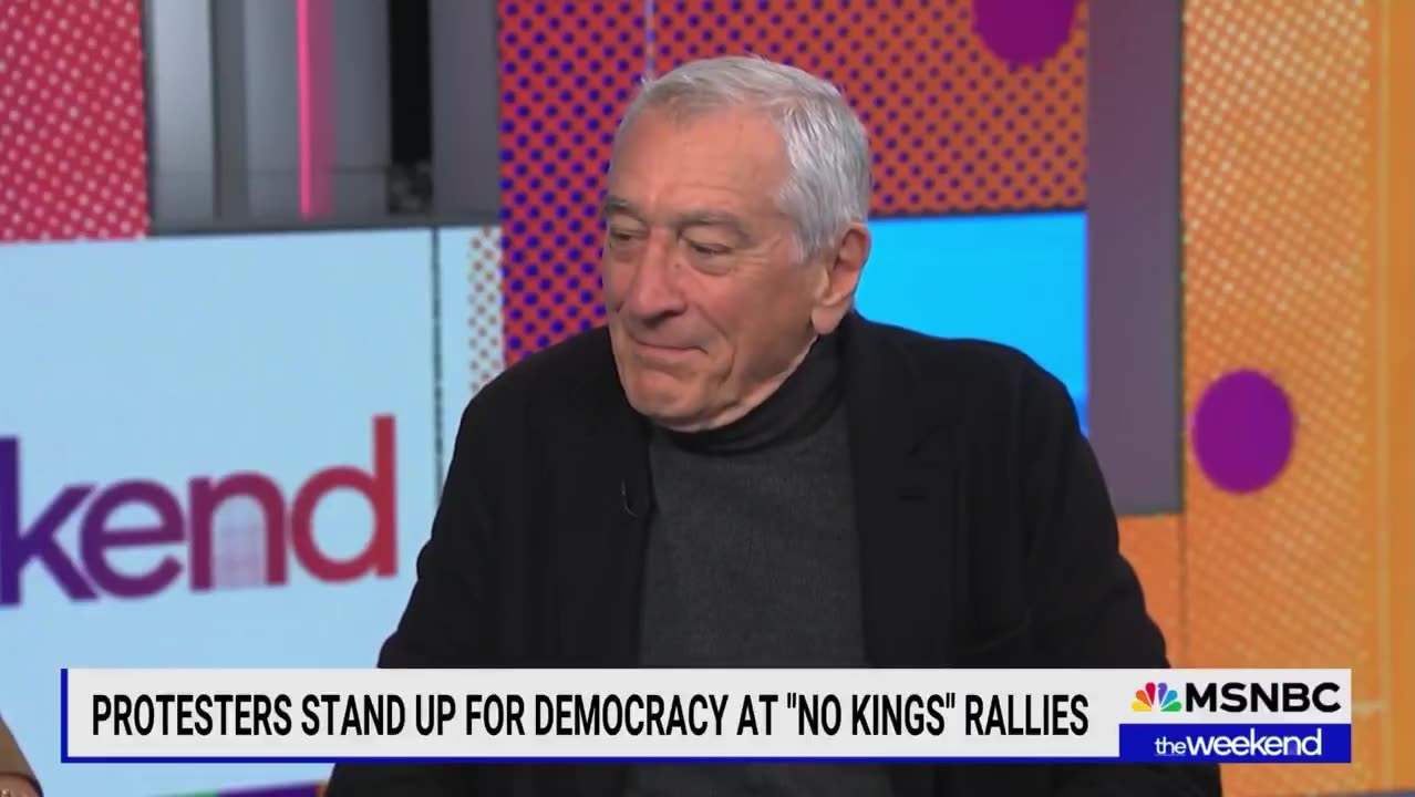 ROBERT DE NIRO: Stephen Miller is a Nazi, & he is Jewish.