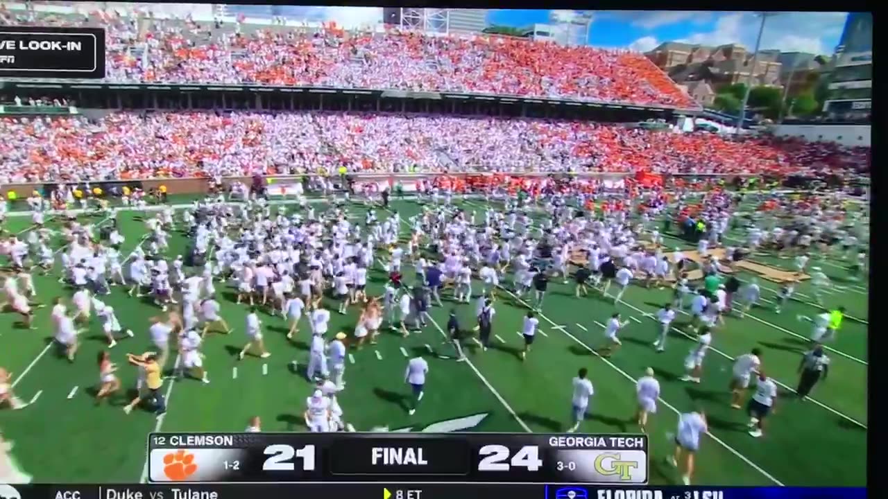 G. T. Yellowjackets w/walkoff 55yd FG. Fans rush the field