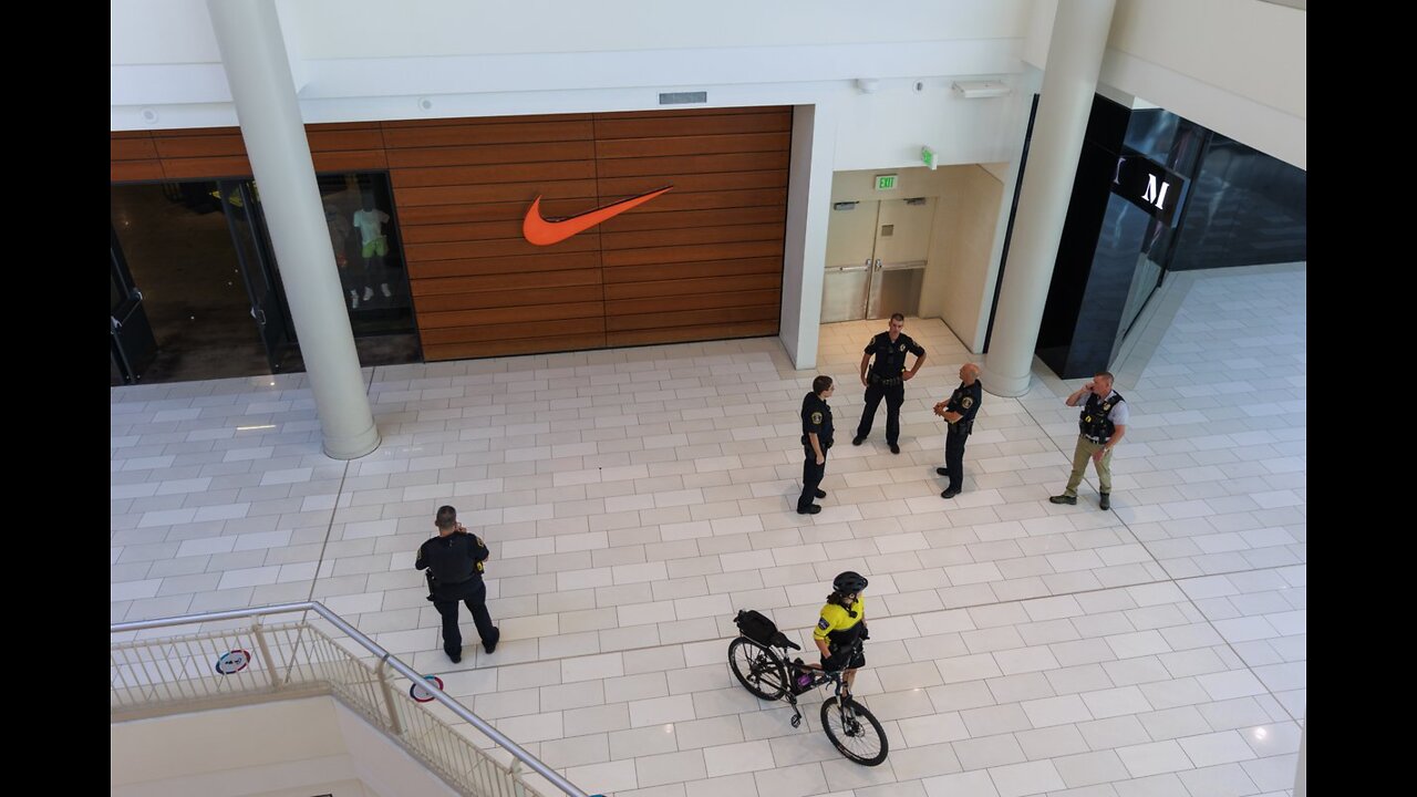 Footage of Shooting At Mall Of America