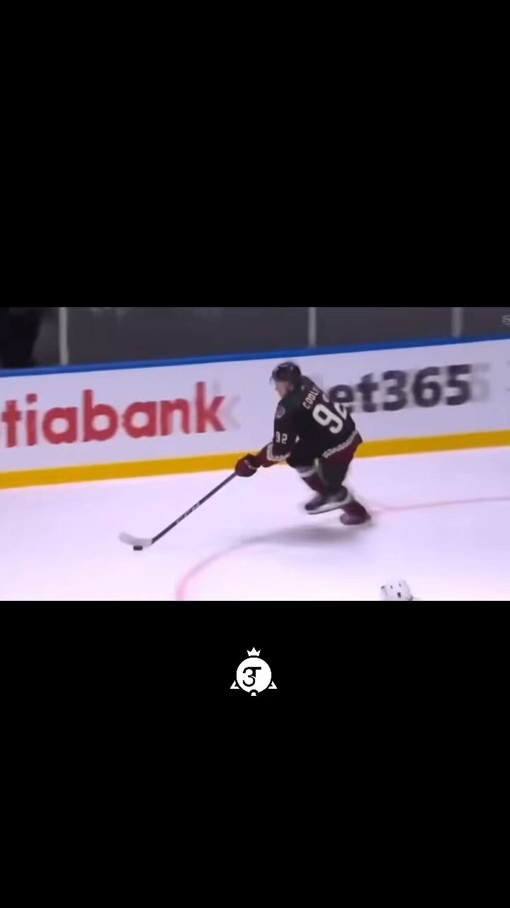 Smoothest moves on ice , check it out !