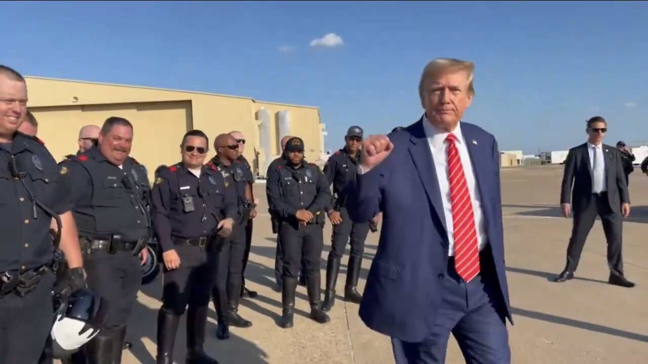 TRUMP❤️🇺🇸🥇APPRICIATES🤝👮♂️🚓🛻🚙🤍🇺🇸🏅DALLAS POLICE OFFICERS💙🇺🇸🏅🚔🚙🛻🚑⭐️