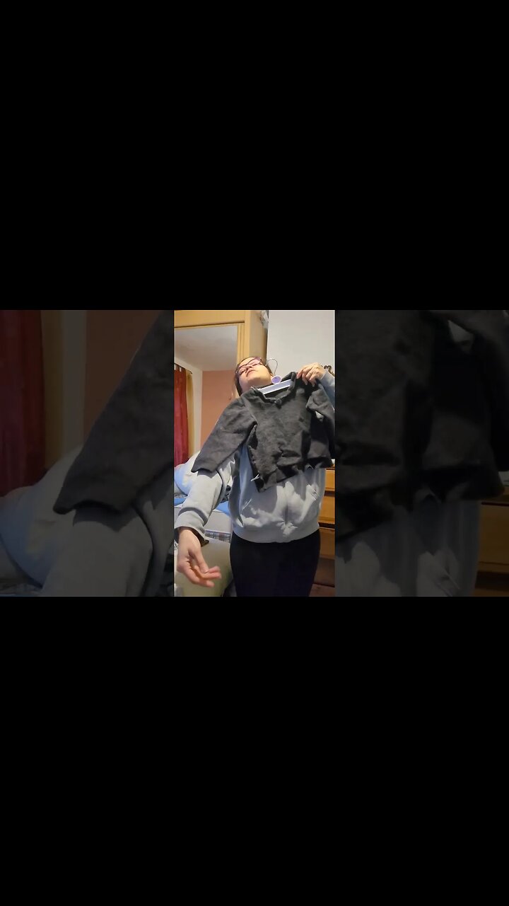A blush XL virou uma S hahaha #roupas #funny #shrunk #clothesdryer #encolheu #Europa #irlanda