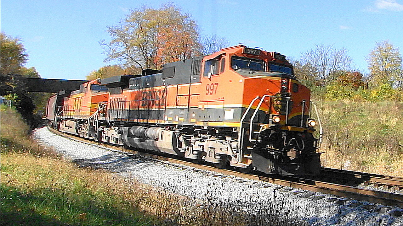 Rare BNSF H-1 Leading Grain Train πΎπΎ