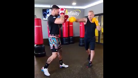 MUAY THAI KICK DEMO